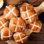 Iceland 6 Hot Cross Buns